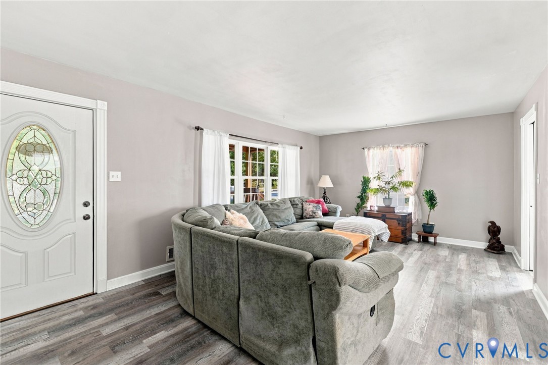 5247 Rockland Road Richmond, VA 23225 - Photo 6 of 27 Gallery Image 6