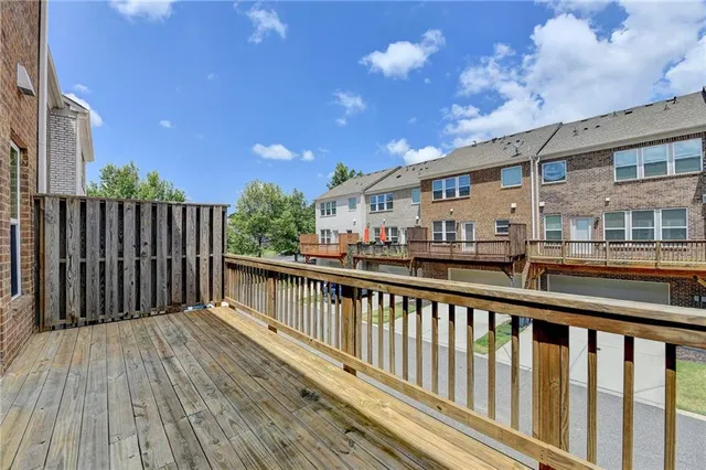 $529,900 | 860 Sunset Park Drive, Suwanee, GA 30024