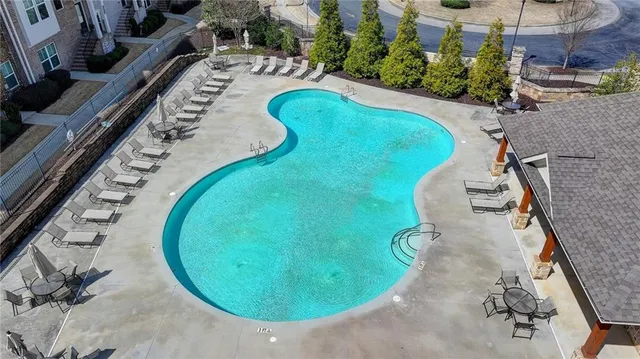 $529,900 | 860 Sunset Park Drive, Suwanee, GA 30024