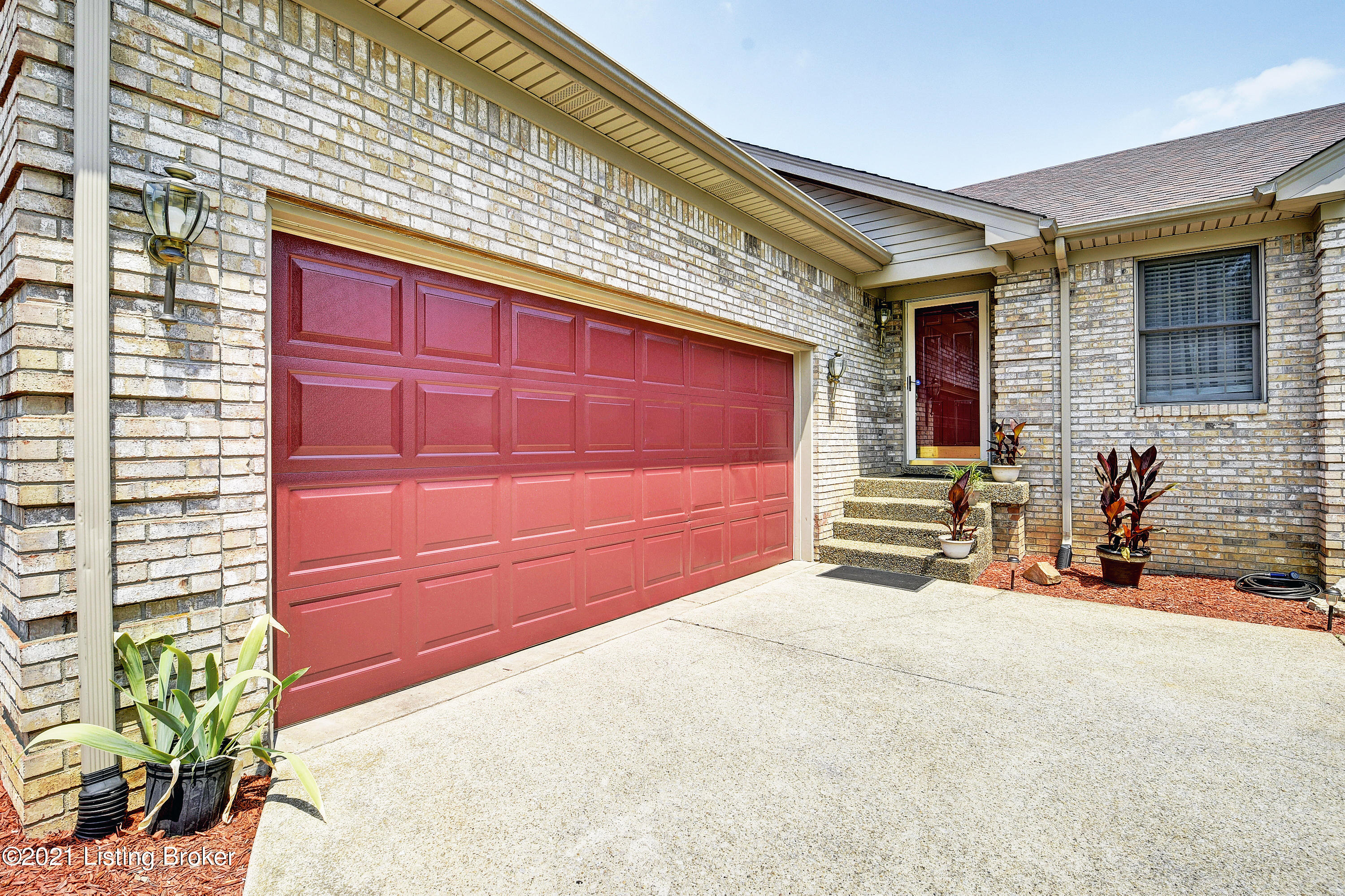 1752 Flatlick Road Mount Washington, KY 40047 - Photo 27 of 31 _DSC8403_4_5_6_7