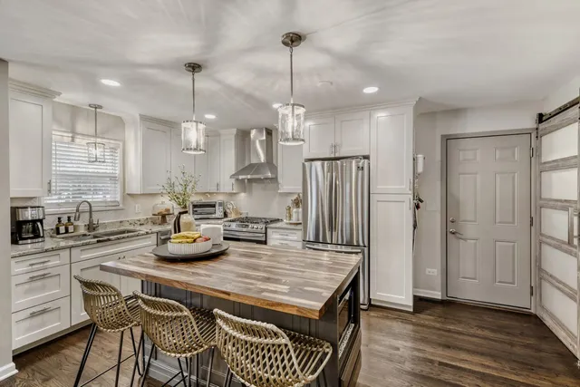 $289,900 | 4110 Rivertowne Drive, Plainfield, IL 60586