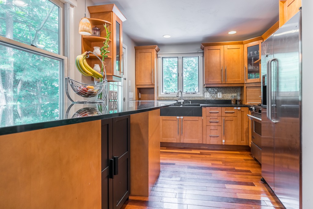 265 Totten Pond Road Waltham, MA 02451 - Photo 6 of 24 Gallery Image 6