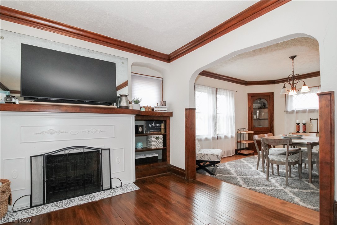 5972 Pearl Road Parma Heights, OH 44130 - Photo 4 of 27 Gallery Image 4