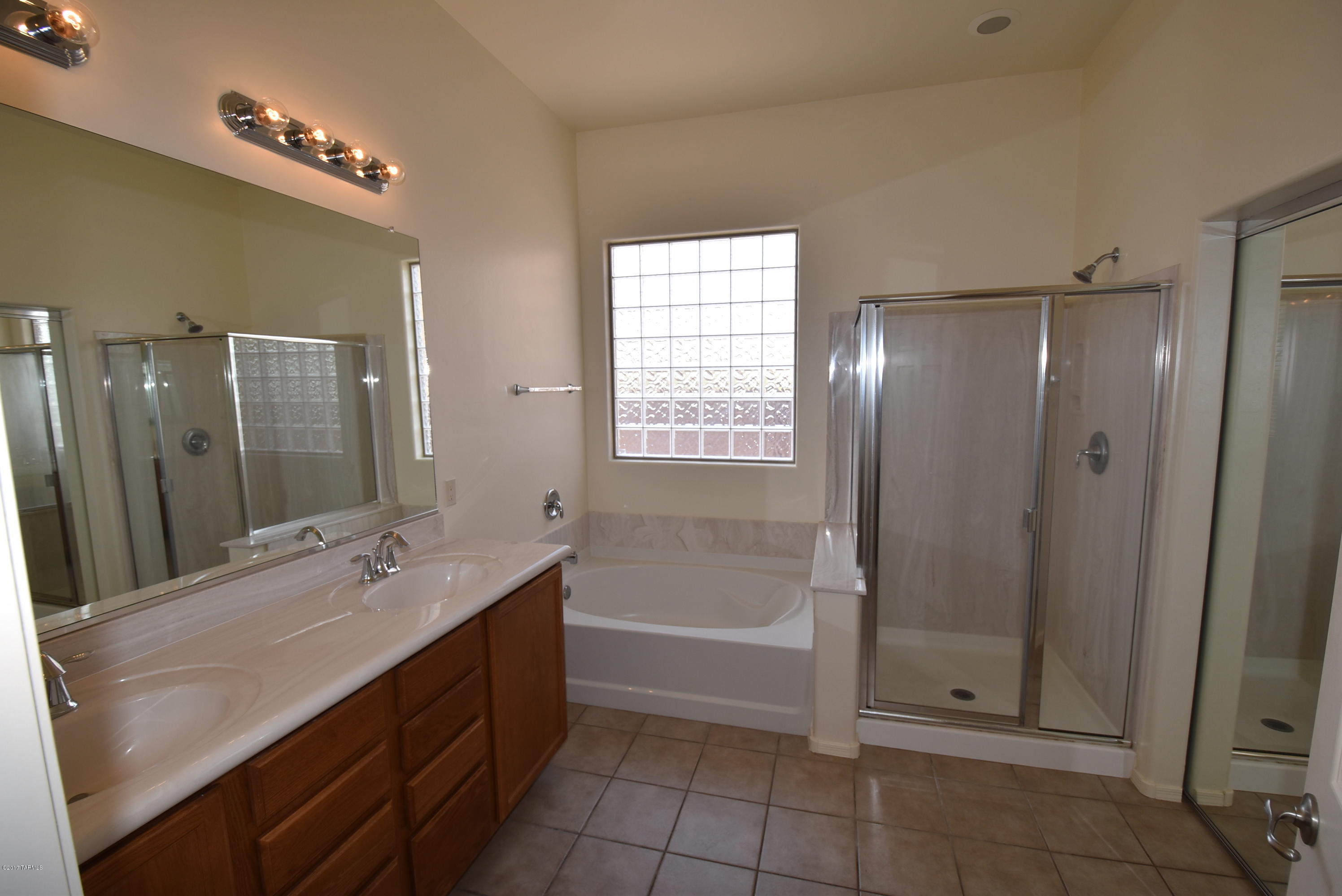 12823 Bloomington Loop Tucson, AZ 85755 - Photo 21 of 39