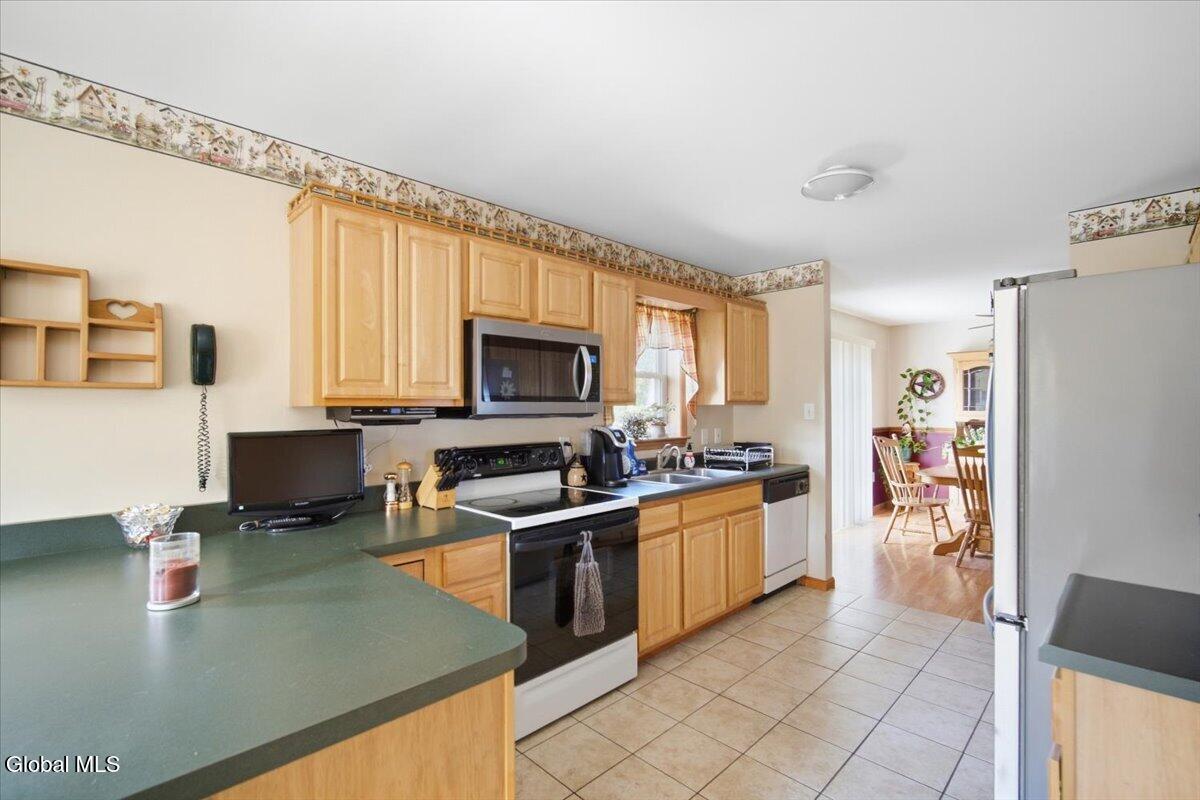 123 Factory Hollow Road Valley Falls, NY 12185 - Photo 9 of 57 07-DSC06404