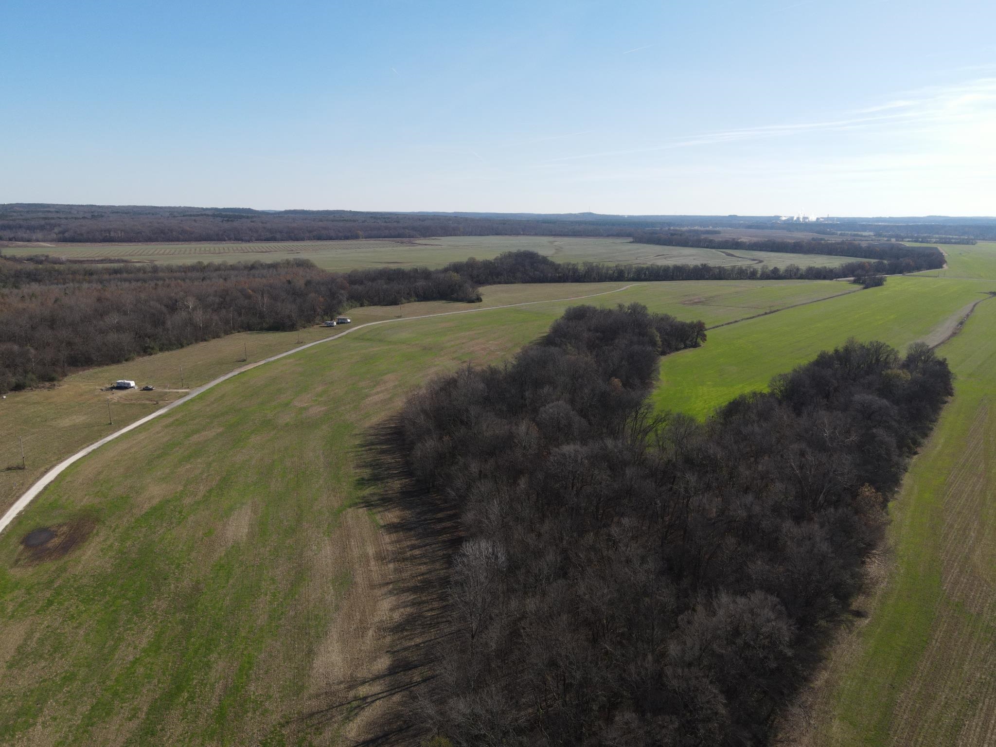 1 Bandit Way Savannah, TN 38372 - Photo 10 of 23 a view of a field with an ocean