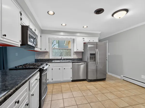 $299,900 | 1103 Candlewood Way, Fort Wayne, IN 46845