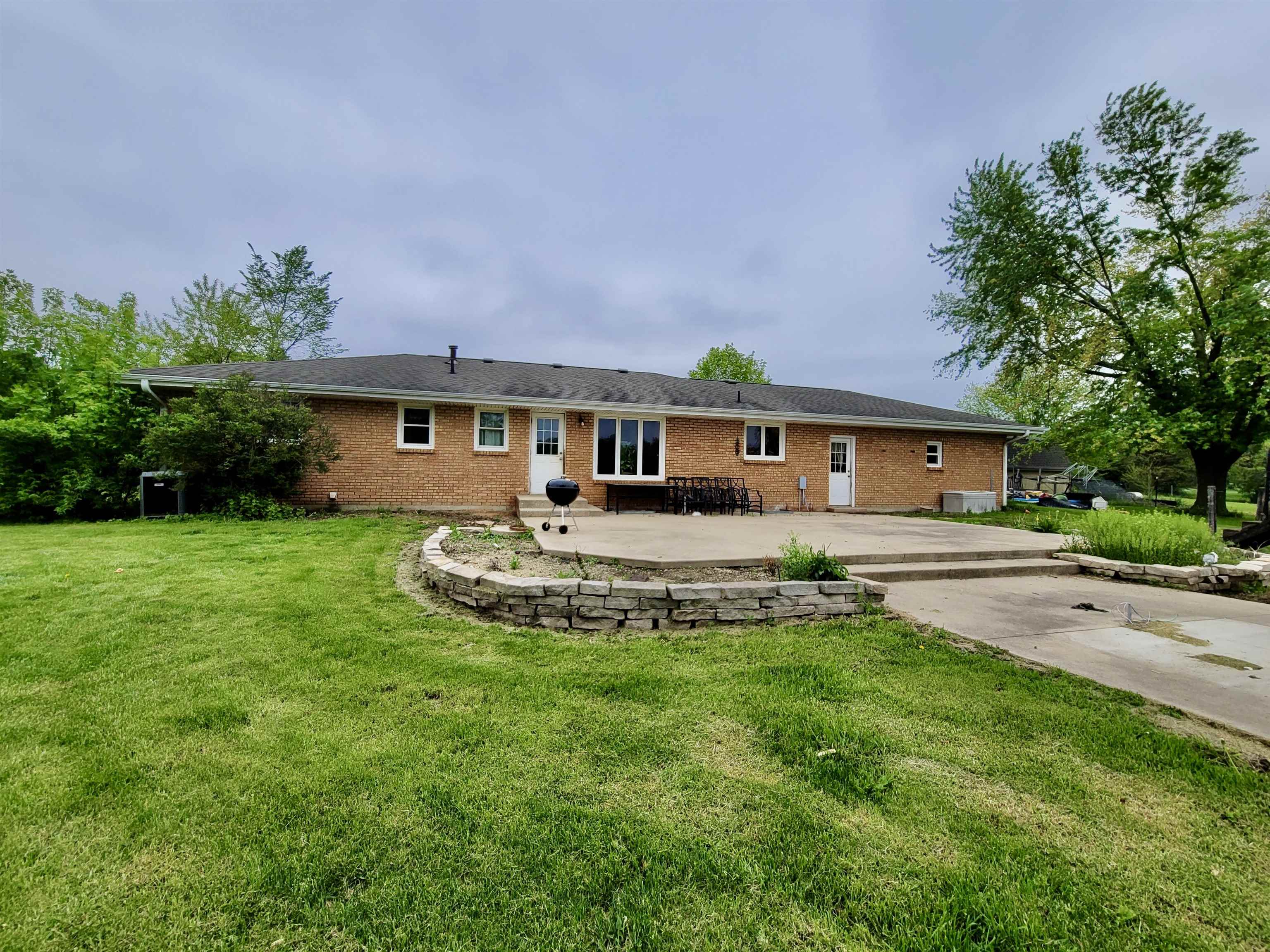 3313 East Tower Road Byron, IL 61010 - Photo 30 of 39 Gallery Image 30