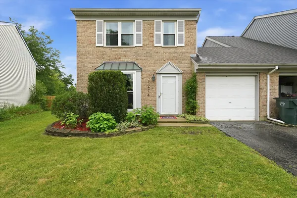 $314,900 | 1274 Robin Drive, Carol Stream, IL 60188