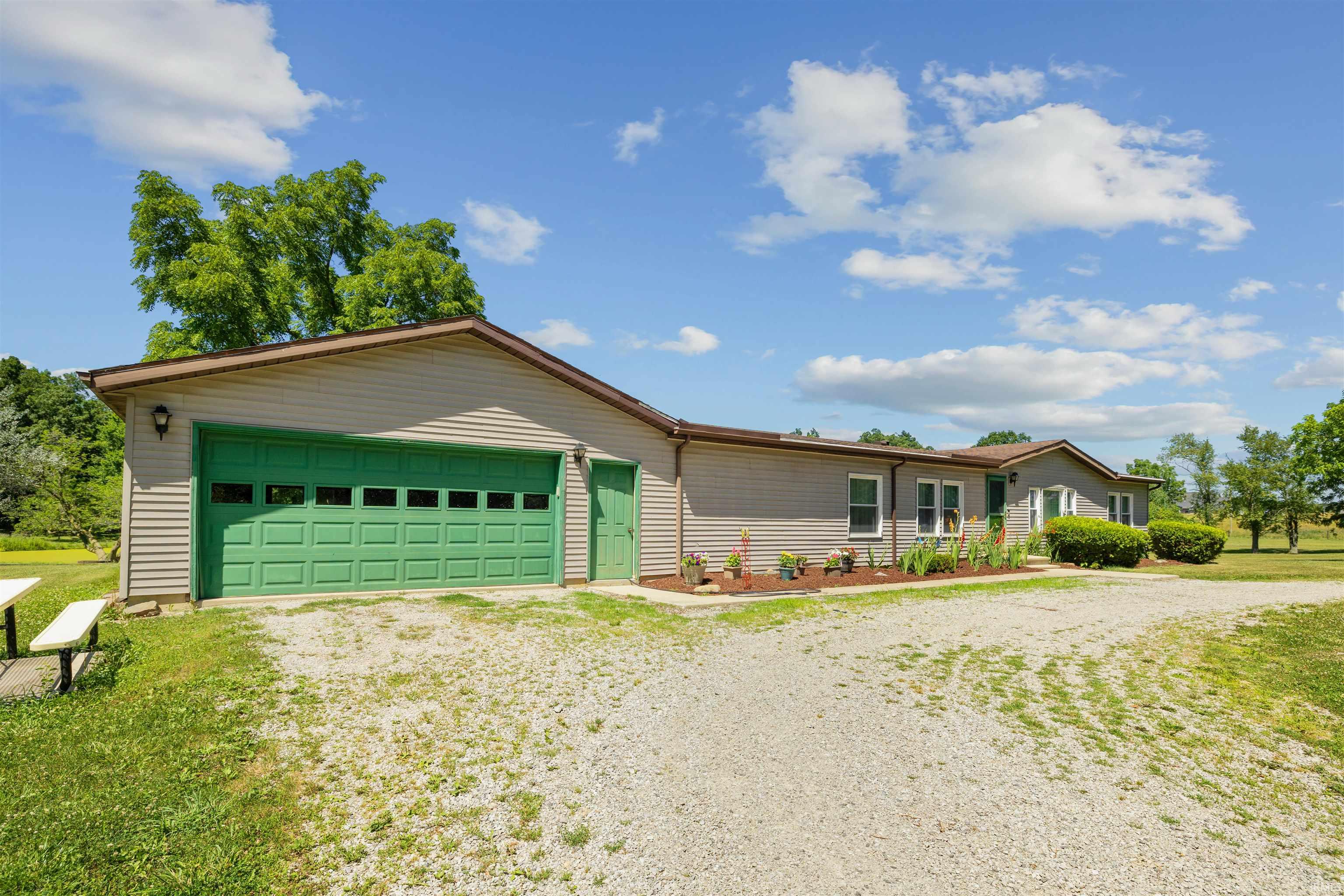 17625 Lochner Road Leo, IN 46765 - Photo 1 of 32