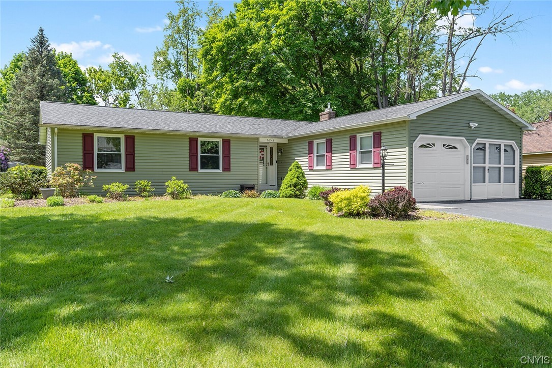 7653 Doubletree Circle Clay, NY 13212 - Photo 2 of 38