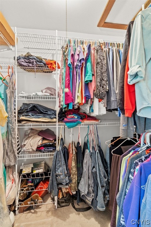 7653 Doubletree Circle Clay, NY 13212 - Photo 27 of 38 master walk-in