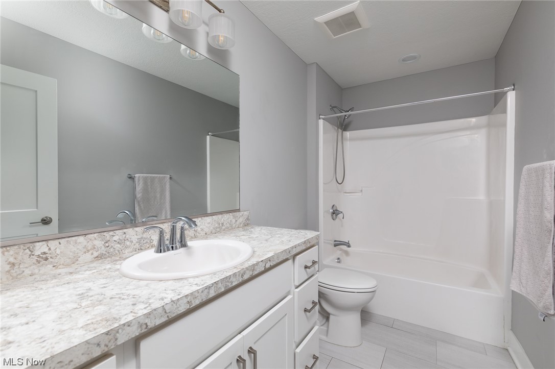 8211 Midland Road Mentor, OH 44060 - Photo 16 of 25