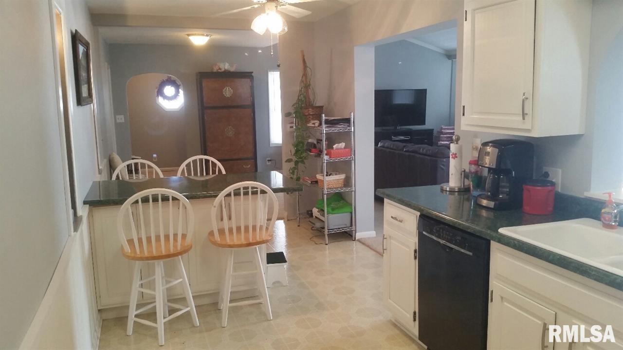 8921 Knoxville Road Milan, IL 61264 - Photo 15 of 19 Gallery Image 15