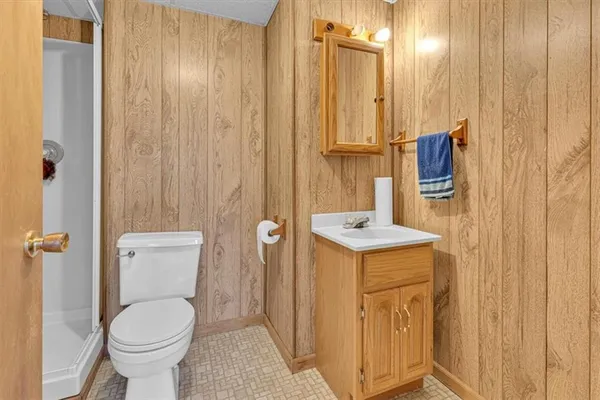$249,000 | 14805 Southeast McBee Chappel Drive, Braymer, MO 64624