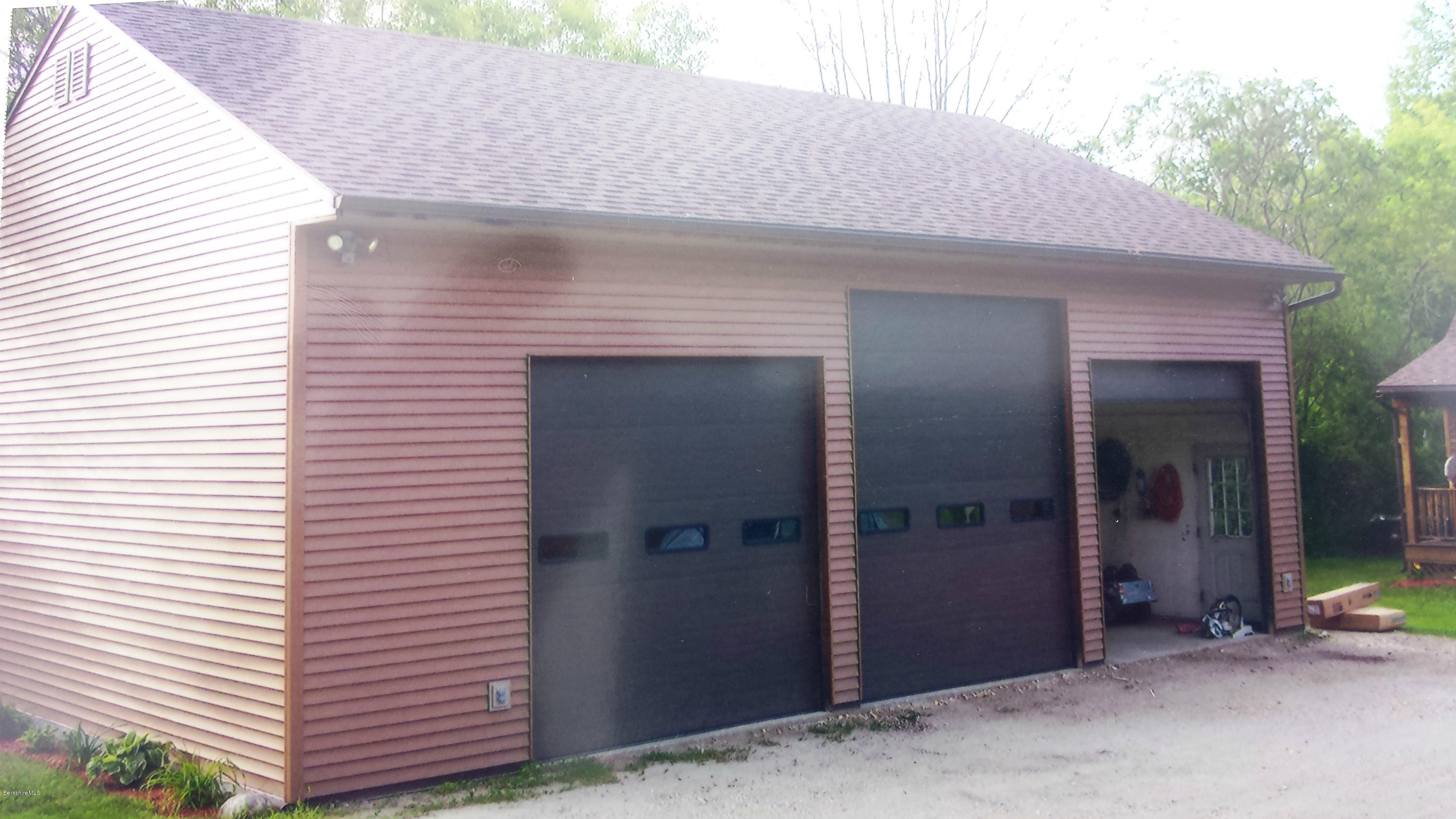 18 Glassworks Road Lanesborough, MA 01224 - Photo 5 of 9 Garage