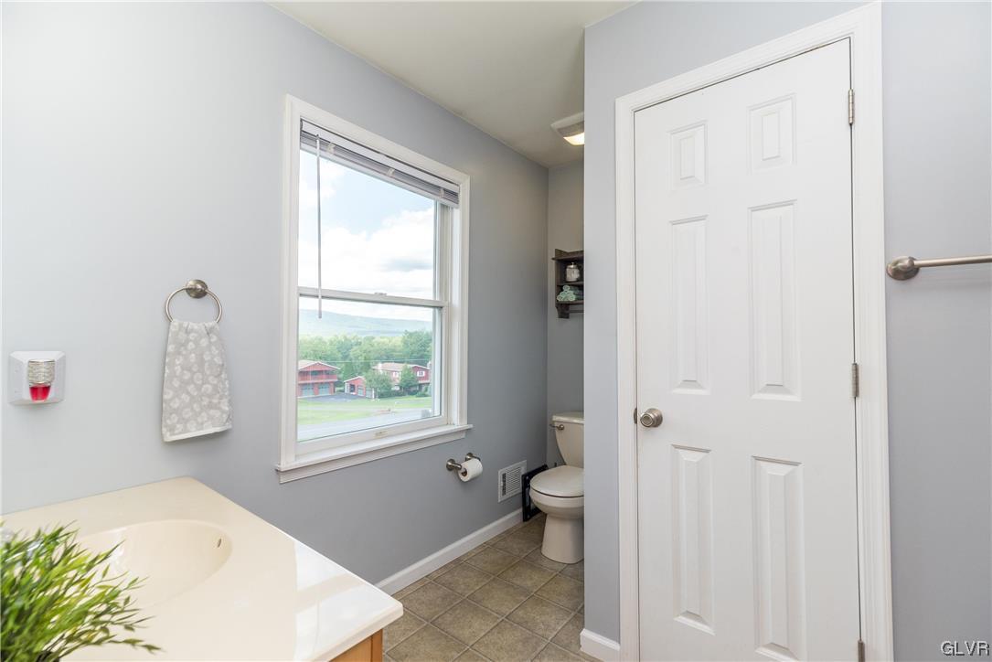 2626 Scout House Road Slatington, PA 18080 - Photo 16 of 39