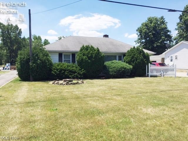 1908 East State Road Port Clinton, OH 43452 - Photo 1 of 13 Gallery Image 1