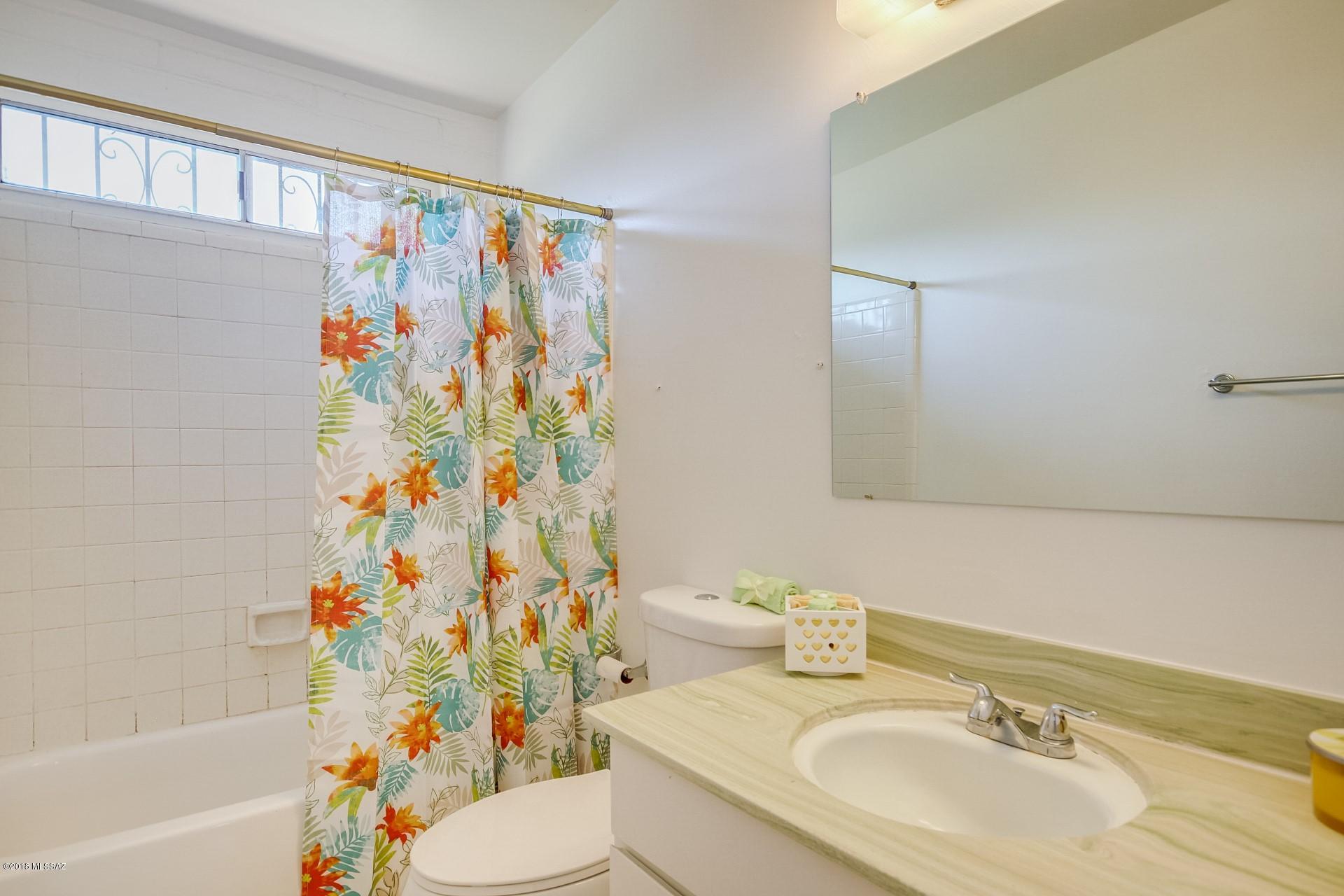 9842 East Stella Road Tucson, AZ 85730 - Photo 15 of 21