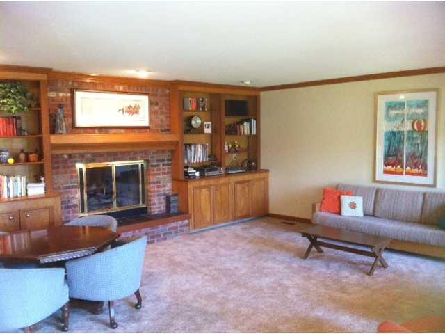 5113 Fall Creek Road Indianapolis, IN 46220 - Photo 3 of 24