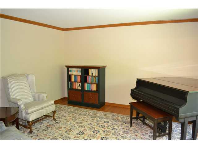 5113 Fall Creek Road Indianapolis, IN 46220 - Photo 4 of 24