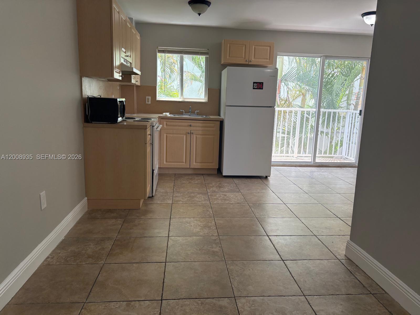 948 Southwest 3rd Street, Unit 205 Miami, FL 33130 - Photo 4 of 17