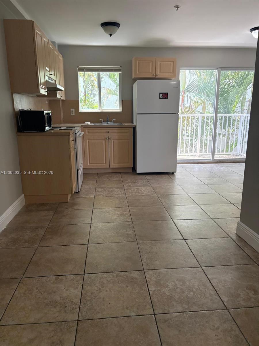 948 Southwest 3rd Street, Unit 205 Miami, FL 33130 - Photo 5 of 17