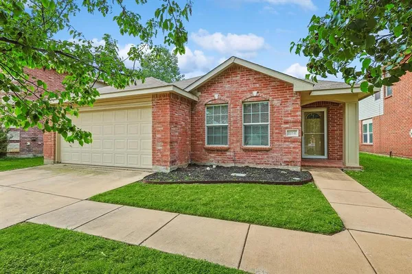 $1,900 | 1724 Trego Drive, Fort Worth, TX 76247