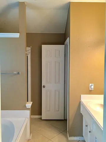 $1,950 | 2920 Emerald Brook Lane, Pearland, TX 77584