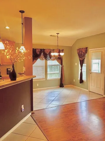 $1,950 | 2920 Emerald Brook Lane, Pearland, TX 77584