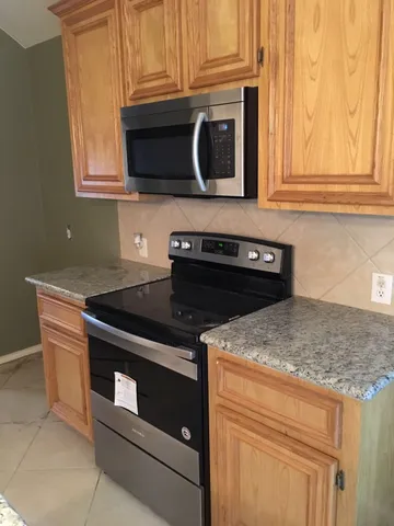 $1,950 | 2920 Emerald Brook Lane, Pearland, TX 77584