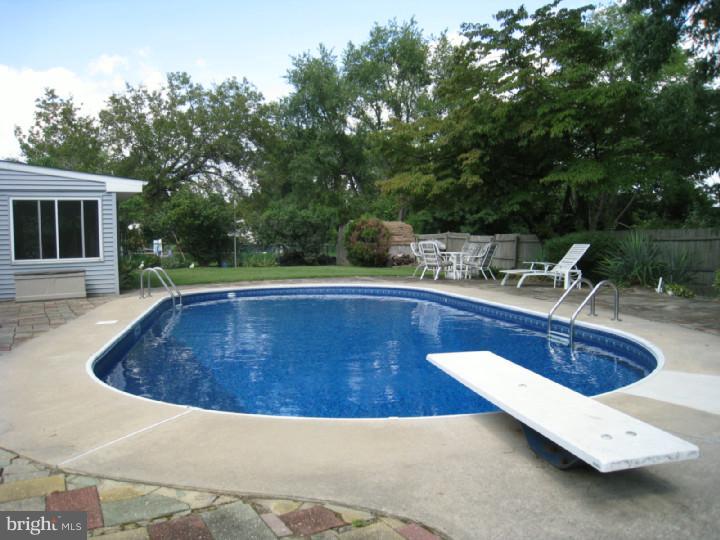26 Candlestick Road Clementon, NJ 08021 - Photo 17 of 18 Gallery Image 17