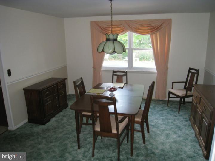 26 Candlestick Road Clementon, NJ 08021 - Photo 4 of 18 Gallery Image 4