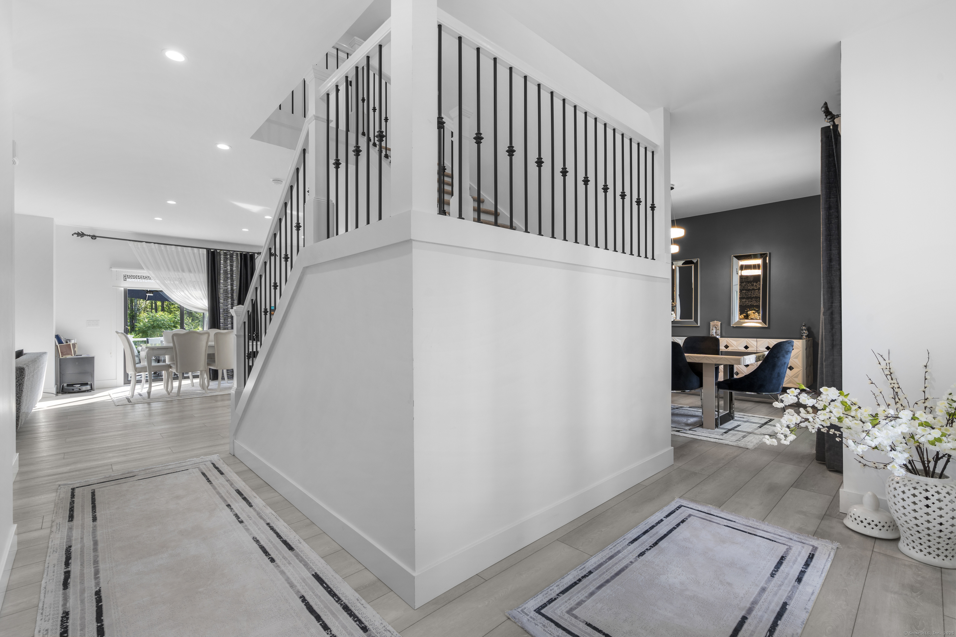 6 Vinnie Drive Wethersfield, CT 06109 - Photo 9 of 36