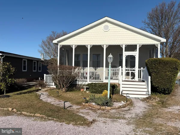 $270,000 | 37097 Sandpiper Road, Unit 9, Long Neck, DE 19966