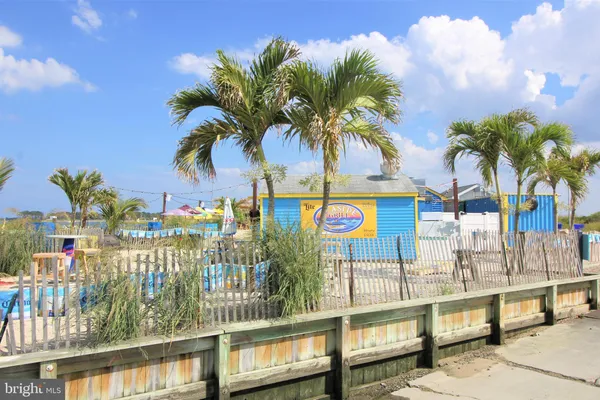 $270,000 | 37097 Sandpiper Road, Unit 9, Long Neck, DE 19966