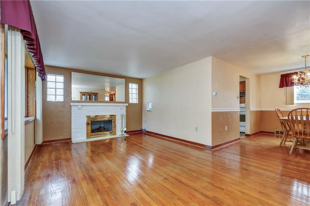 1024 Varner Road Pittsburgh, PA 15227 - Photo 2 of 25 Gallery Image 2
