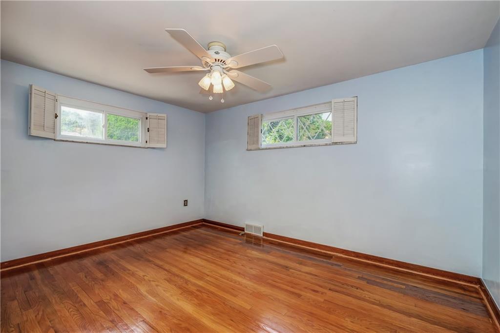 1024 Varner Road Pittsburgh, PA 15227 - Photo 11 of 25 Gallery Image 11