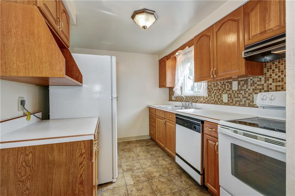 1024 Varner Road Pittsburgh, PA 15227 - Photo 8 of 25 Gallery Image 8
