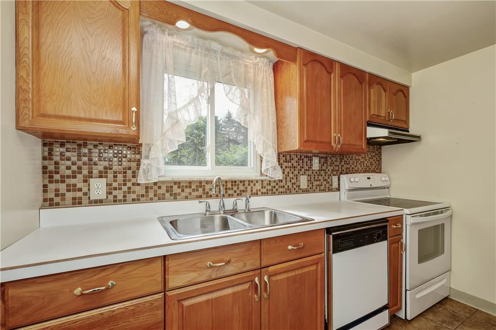 1024 Varner Road Pittsburgh, PA 15227 - Photo 9 of 25 Gallery Image 9