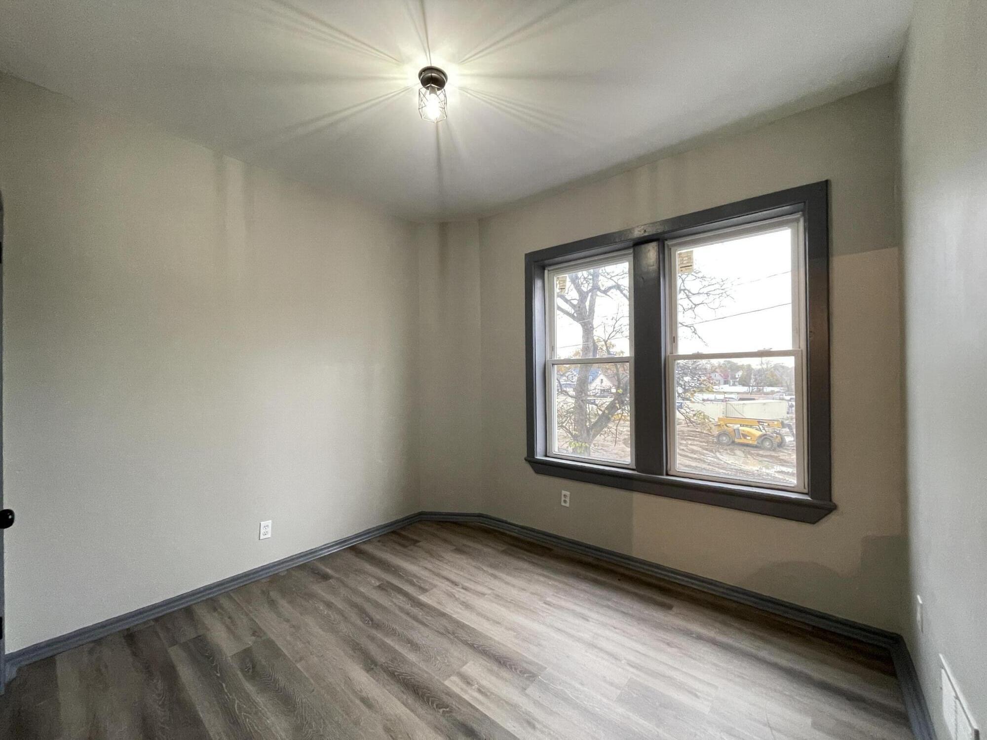 4031 Wesson Street, Unit 305 Detroit, MI 48210 - Photo 5 of 9 IMG_1212