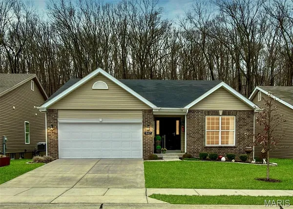 $469,000 | 1647 Ridgefield Bluff, Eureka, MO 63025