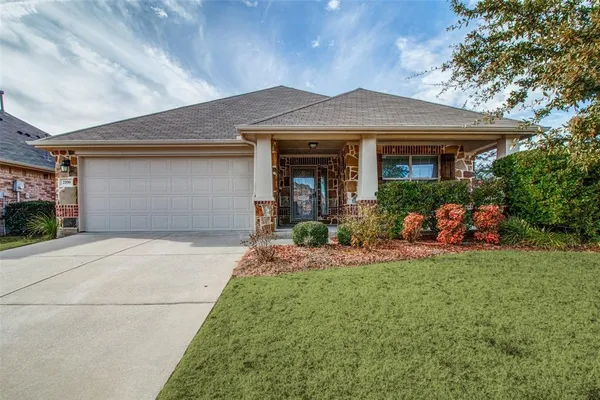 $2,400 | 2100 Willow Creek Drive, Little Elm, TX 75068