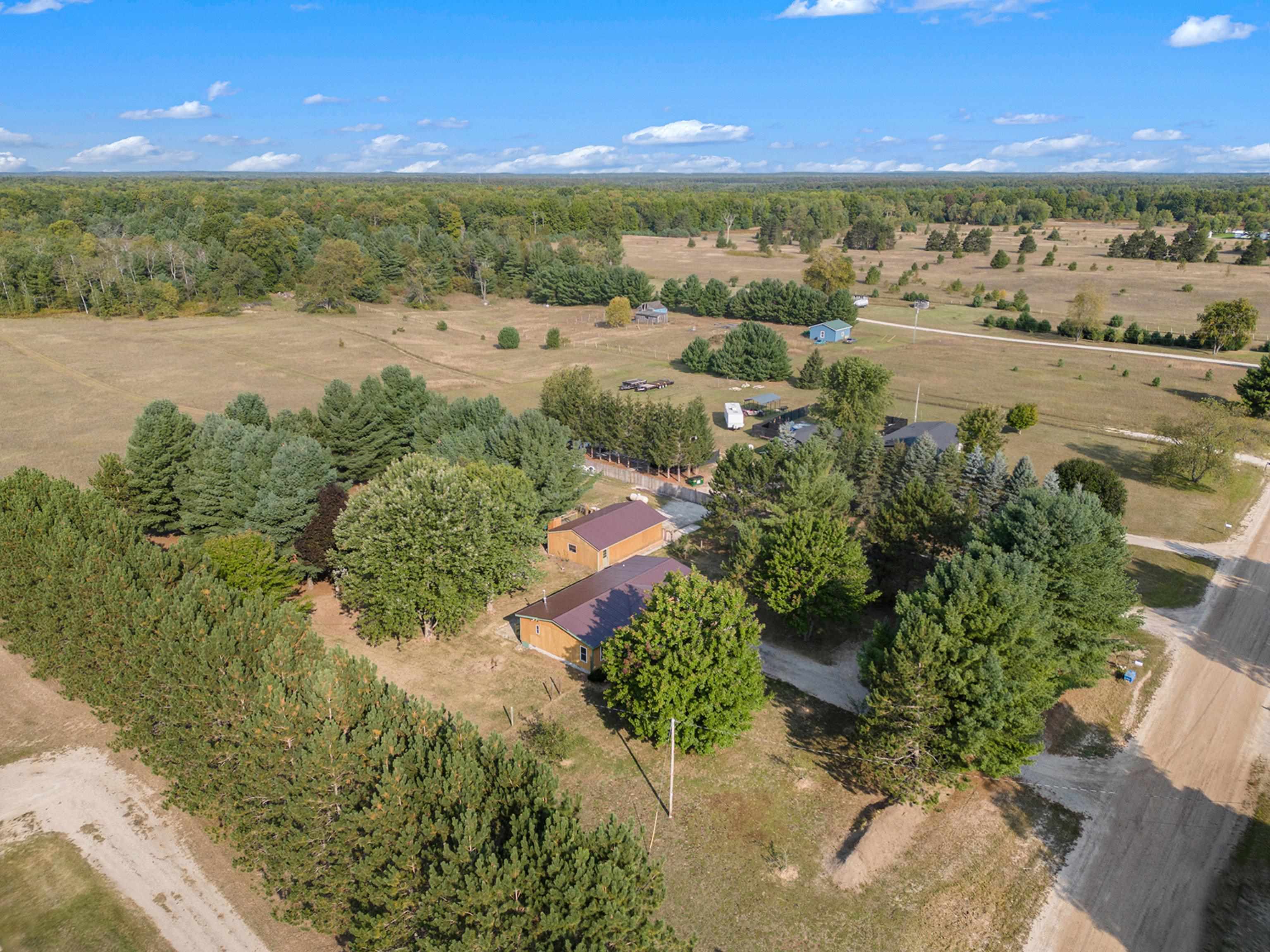 1410 North Lamb Road Interlochen, MI 49643 - Photo 34 of 43 Gallery Image 34