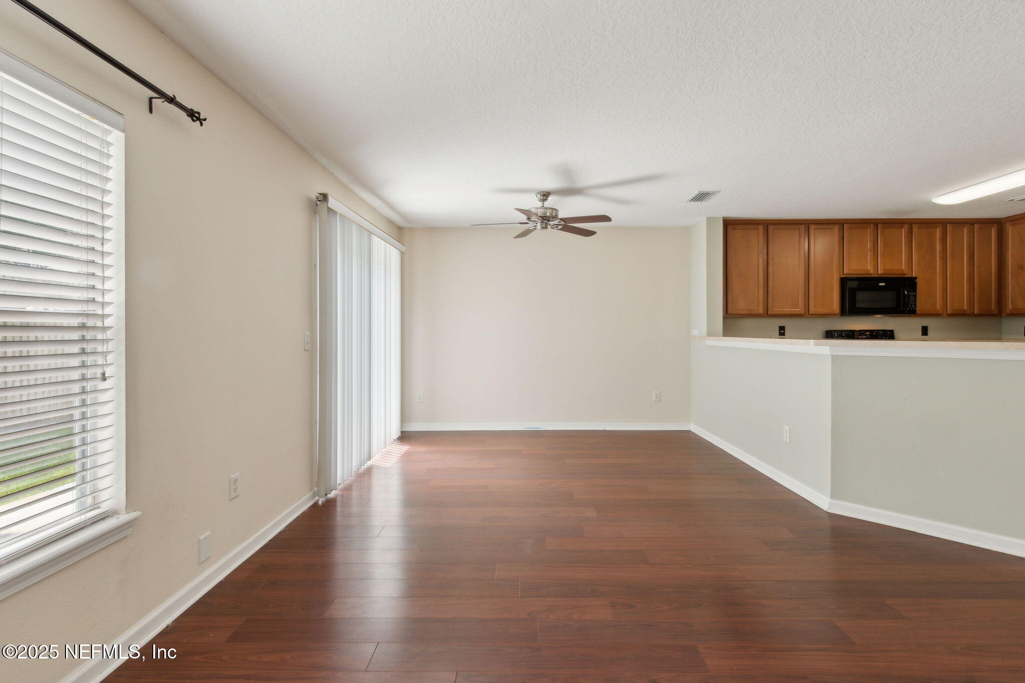 6700 Bowden Road, Unit 1401 Jacksonville, FL 32216 - Photo 11 of 54 Living Room