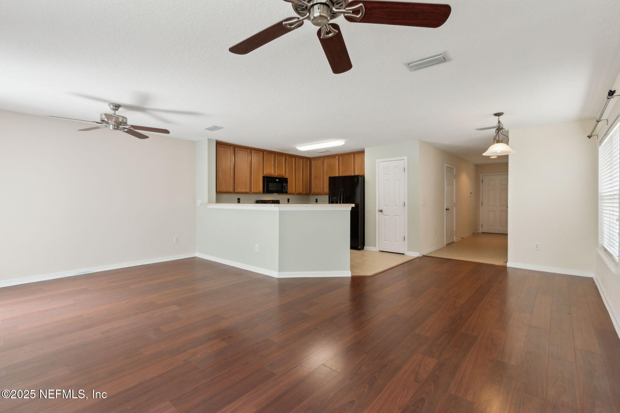 6700 Bowden Road, Unit 1401 Jacksonville, FL 32216 - Photo 12 of 54 Living Room