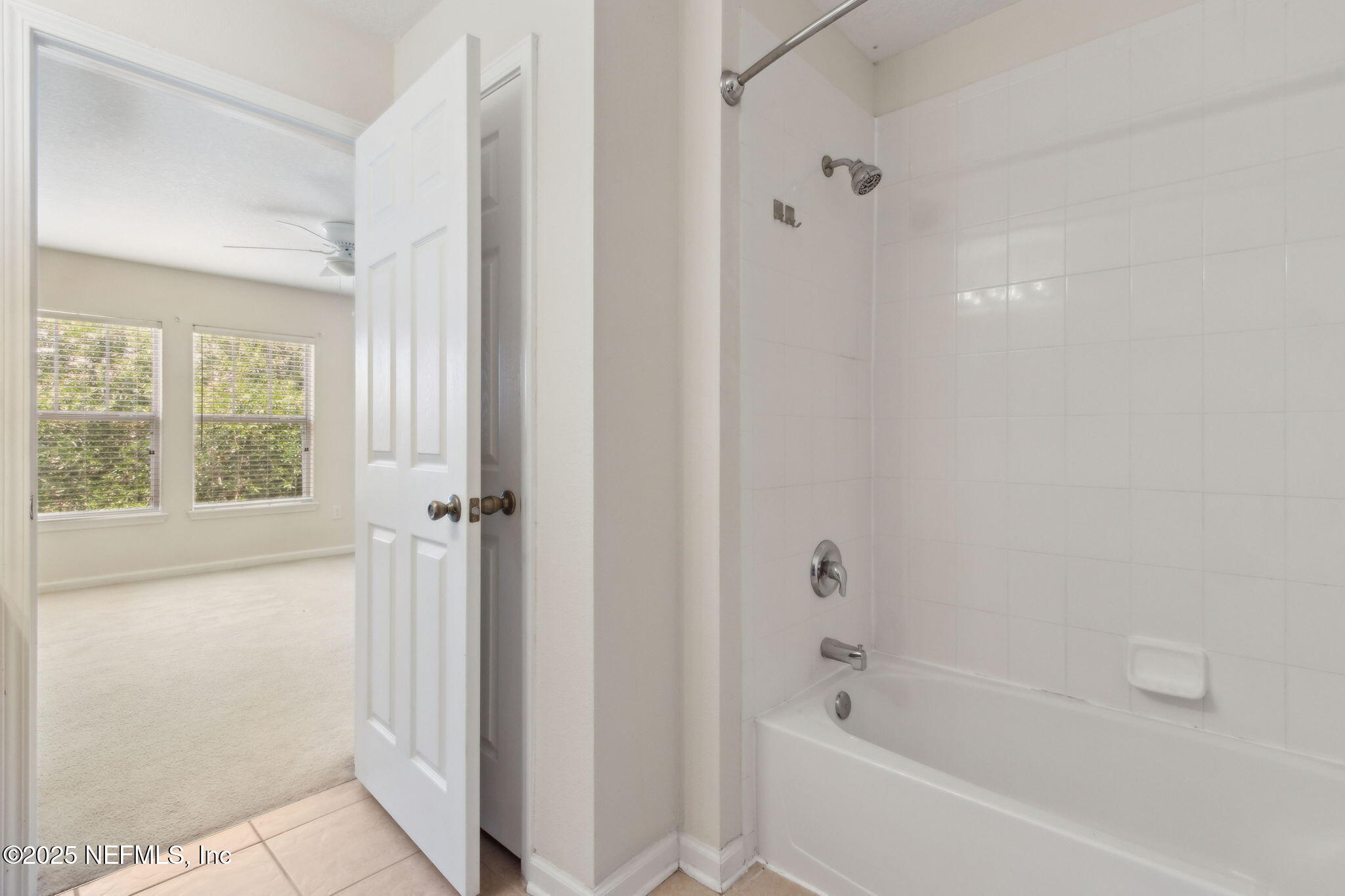 6700 Bowden Road, Unit 1401 Jacksonville, FL 32216 - Photo 26 of 54 Main Bathroom