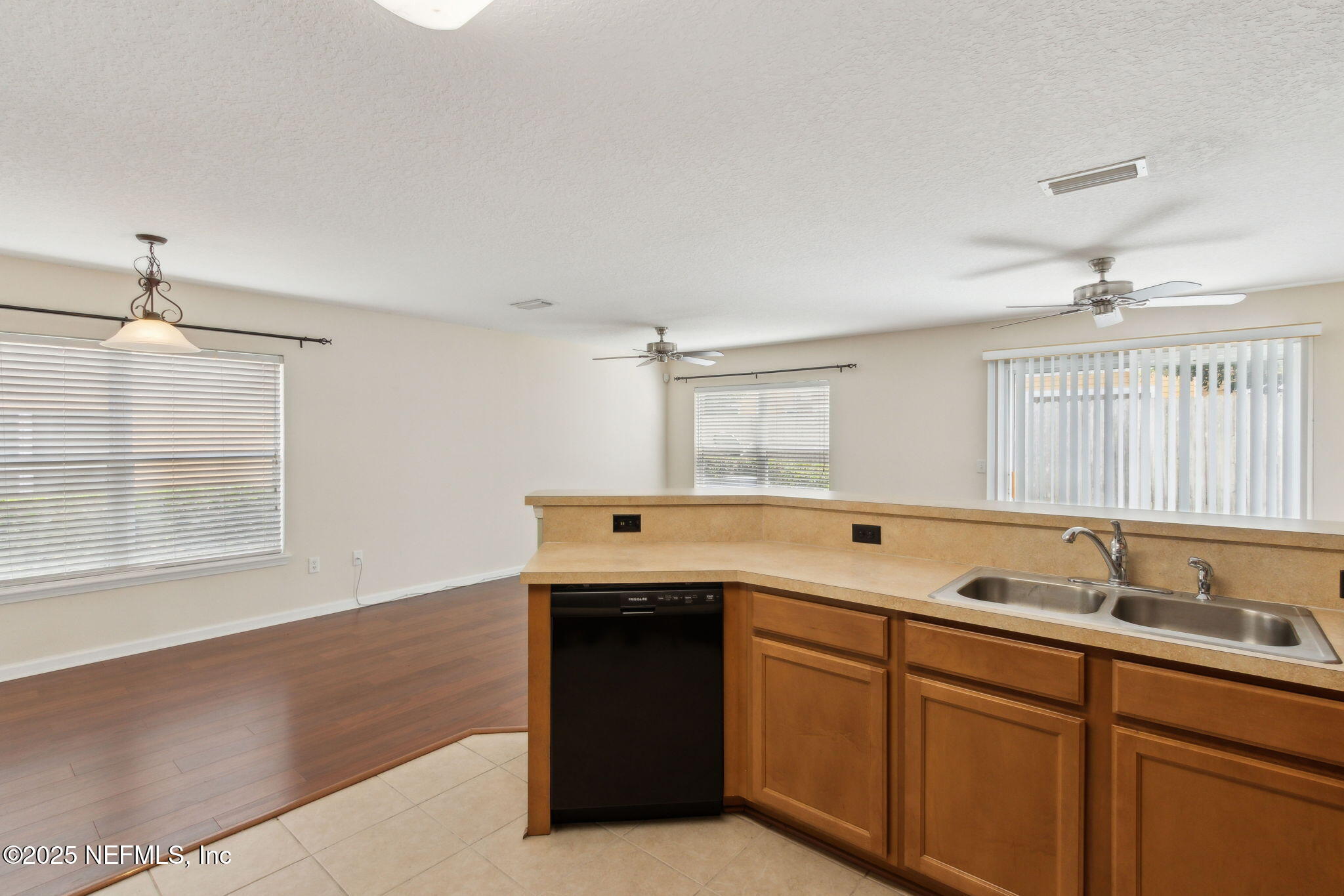 6700 Bowden Road, Unit 1401 Jacksonville, FL 32216 - Photo 10 of 54 Kitchen