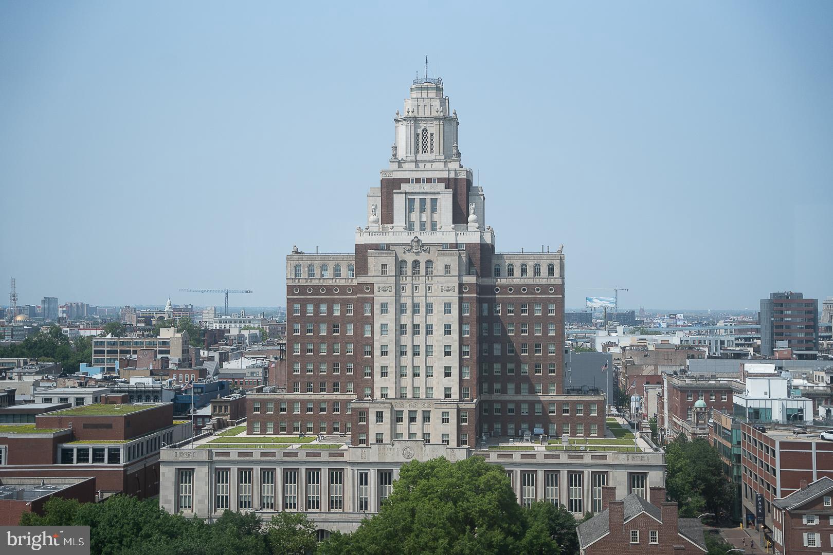 210 Locust Street, Unit 14AHW Philadelphia, PA 19106 - Photo 19 of 65