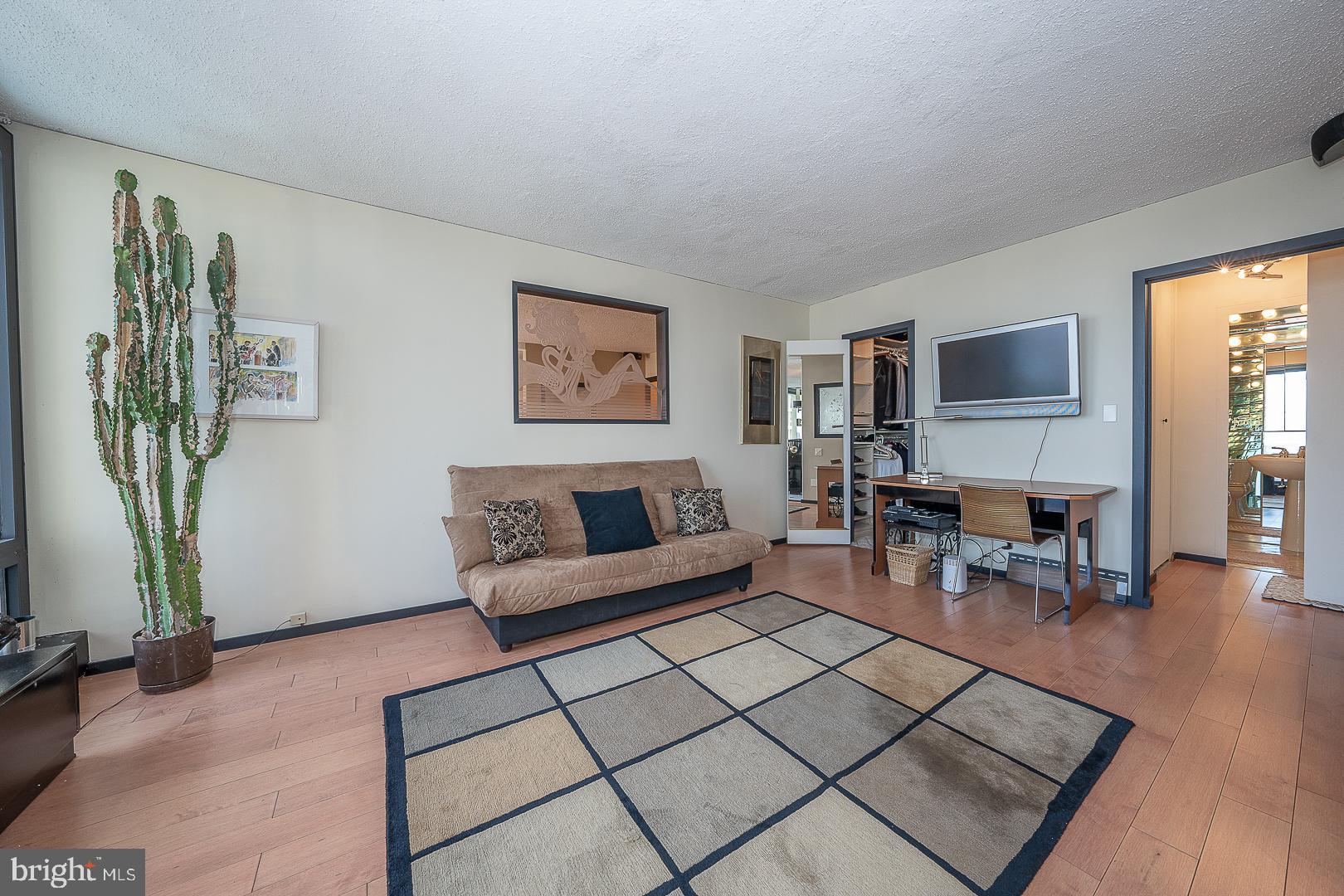 210 Locust Street, Unit 14AHW Philadelphia, PA 19106 - Photo 32 of 65